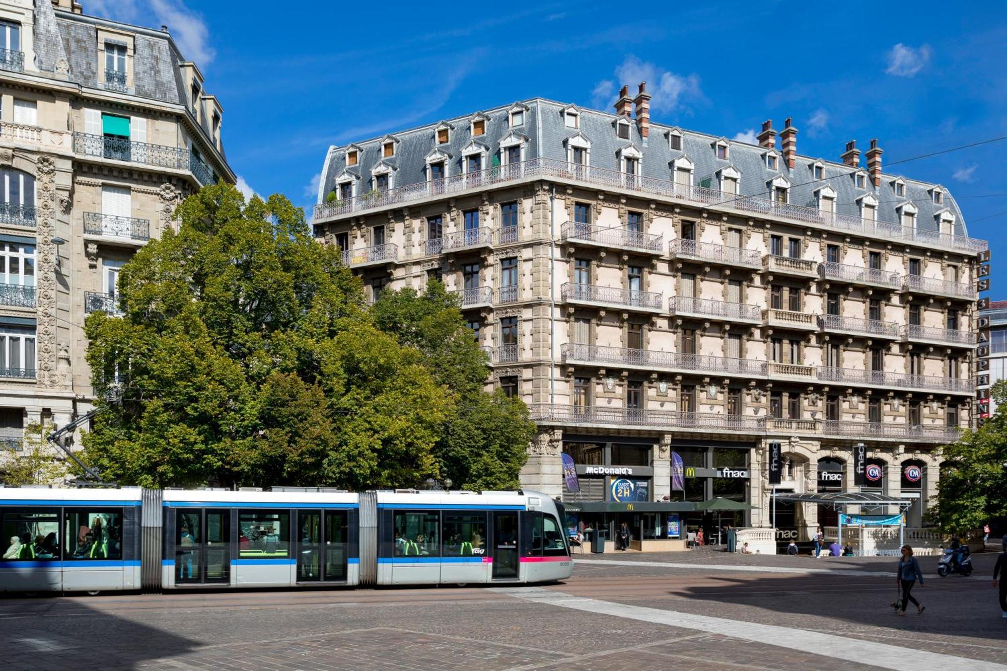 Novotel Grenoble Centre Exterior photo
